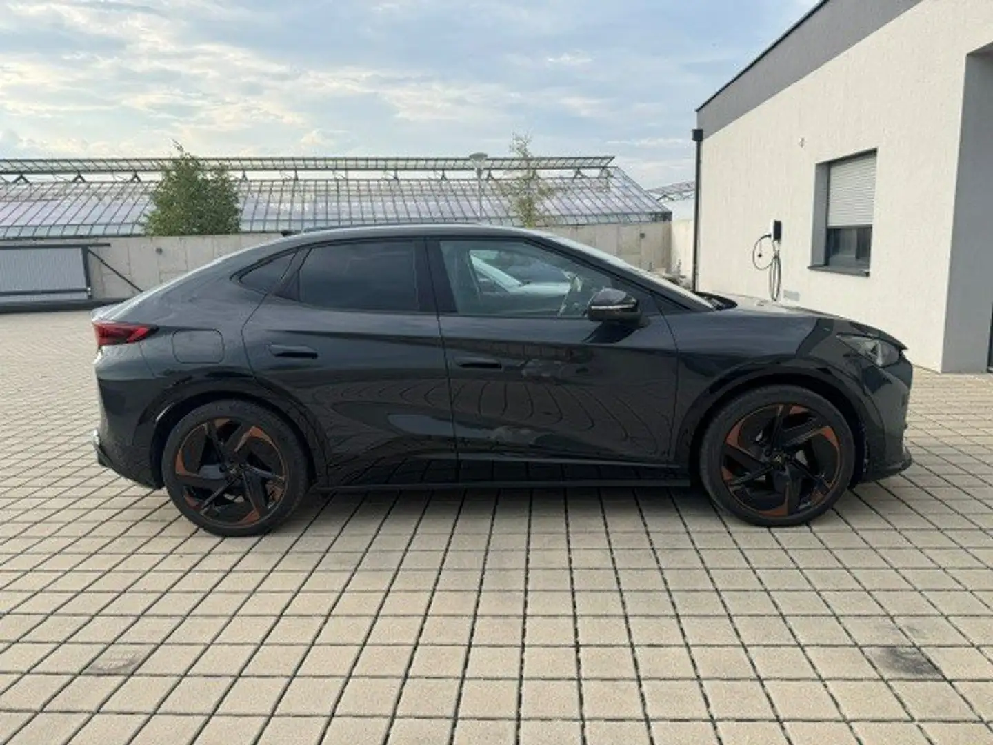 CUPRA Tavascan 210 kW Adrenaline Grau - 2
