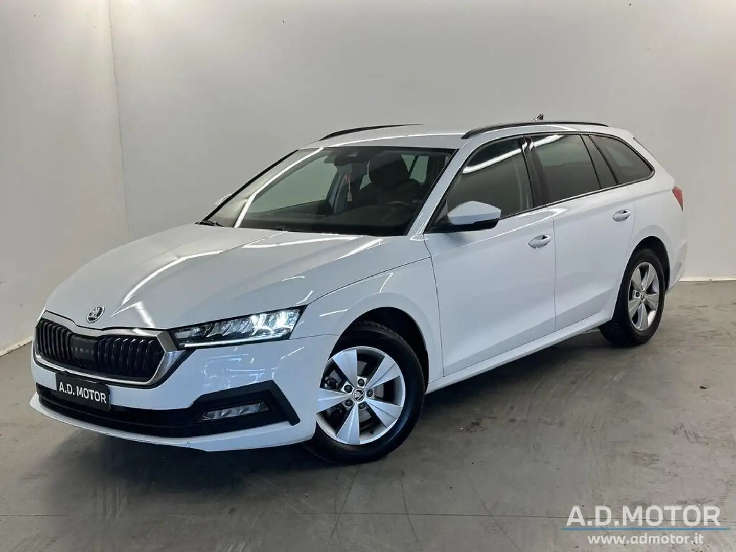 Skoda Octavia Wagon 1.5 g-tec Executive 130cv dsg Bianco - 1