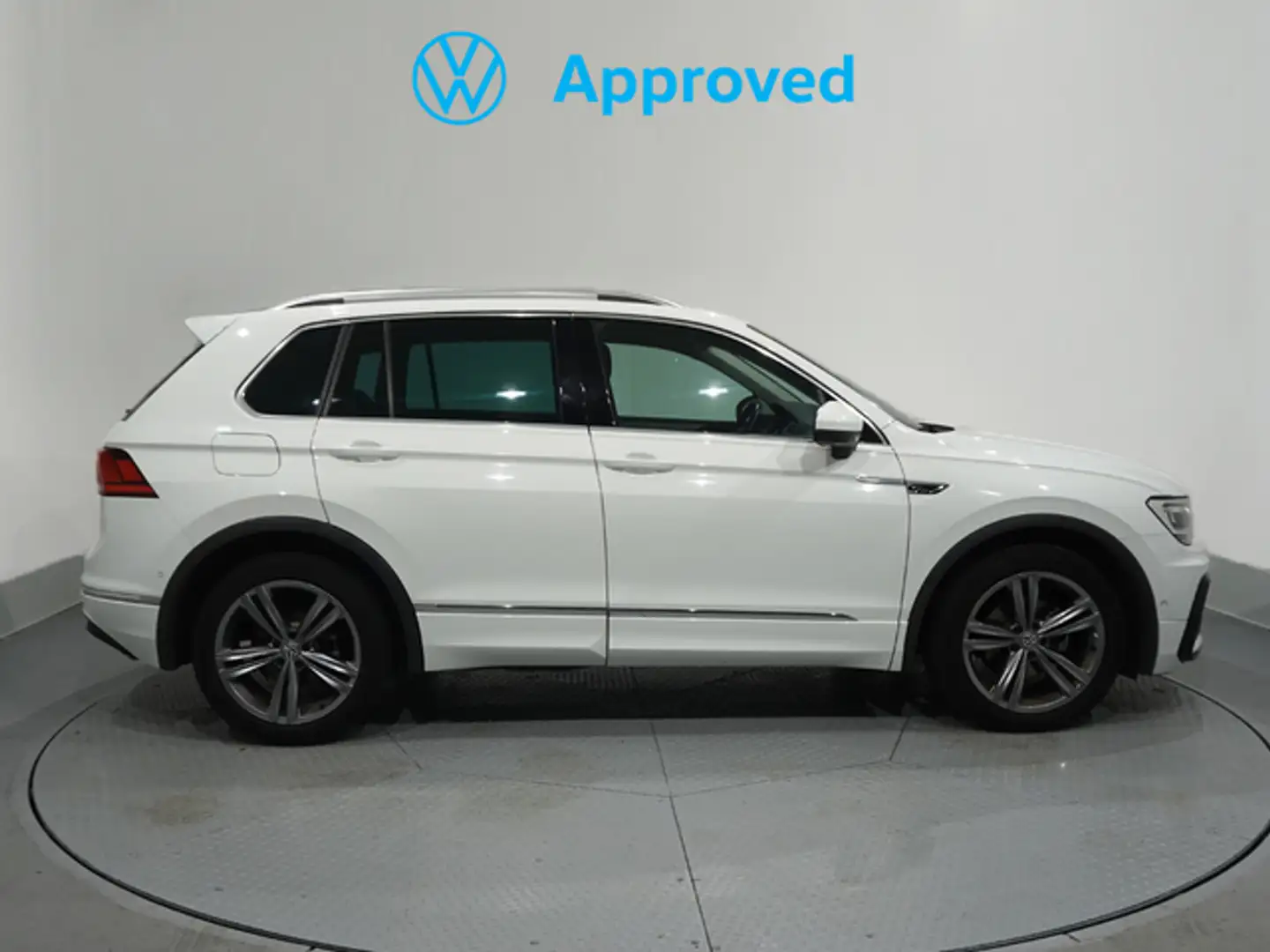 Volkswagen Tiguan 2.0TDI Advance DSG 110kW Wit - 2
