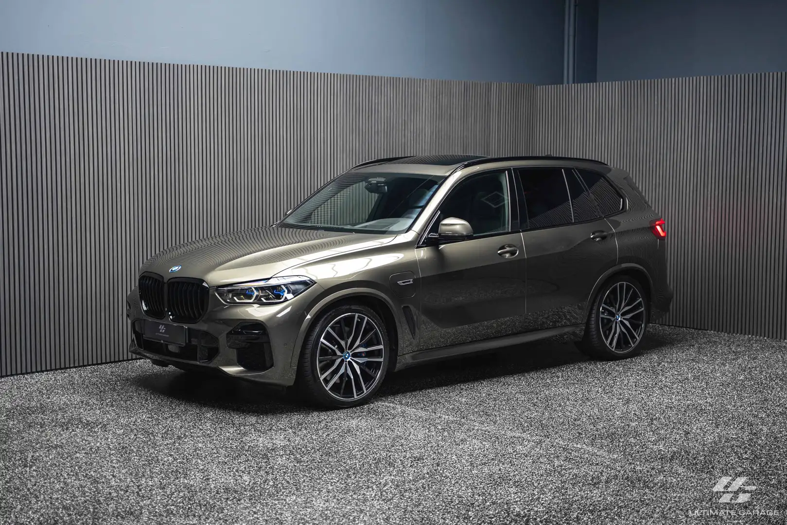 BMW X5 xDrive 45e M Sport*INDIVIDUAL*TAUSCH*FINANZIERUNG* Grün - 1