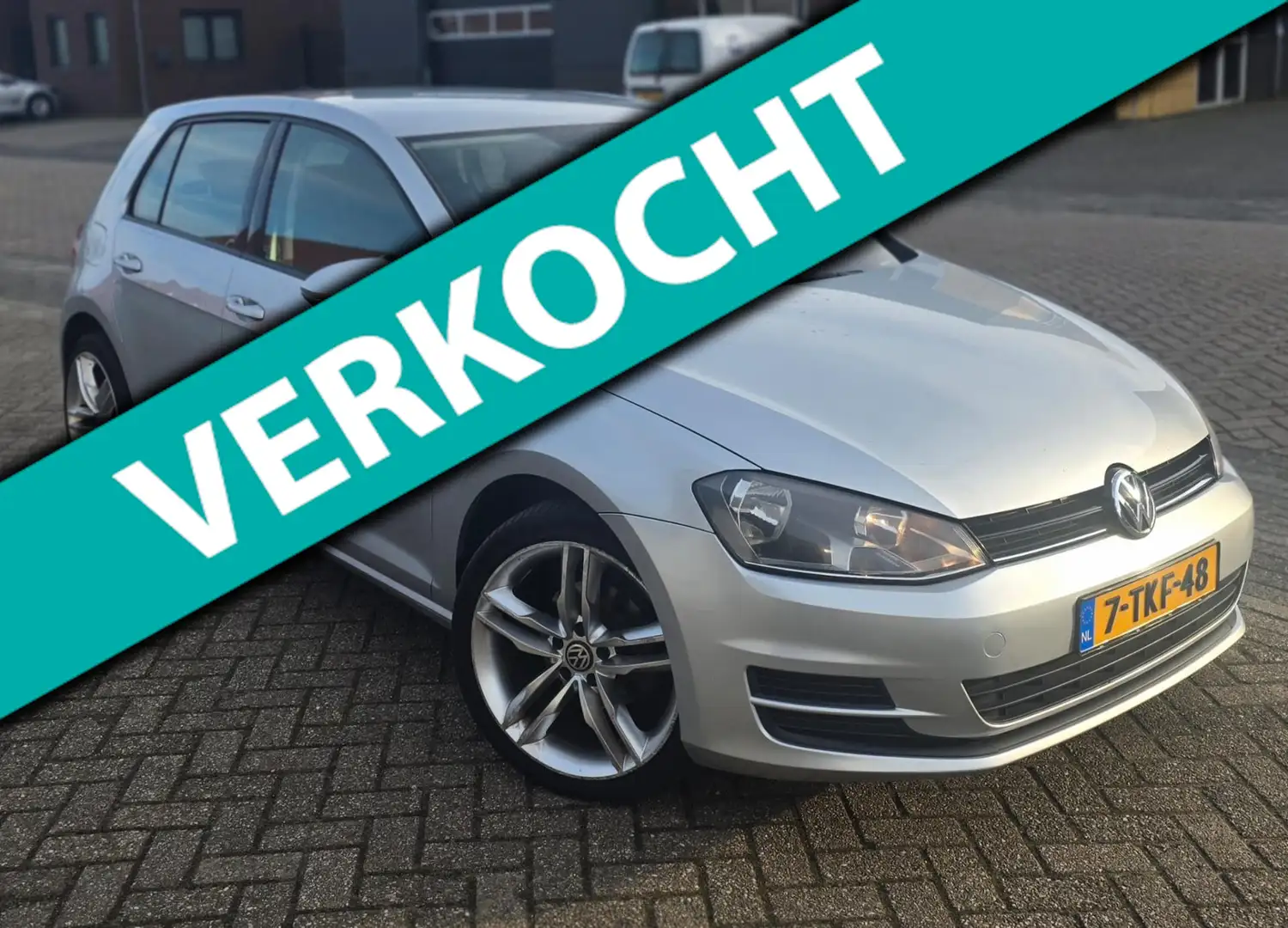 Volkswagen Golf 1.2 TSI Airco/Cruise INRUILMEENEEMPRIJS Gris - 1