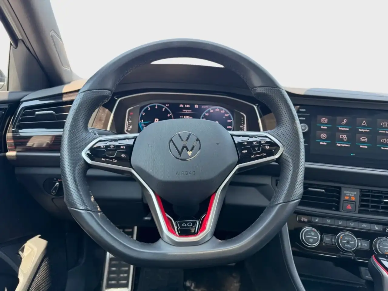 Volkswagen Jetta снимка Volkswagen Jetta