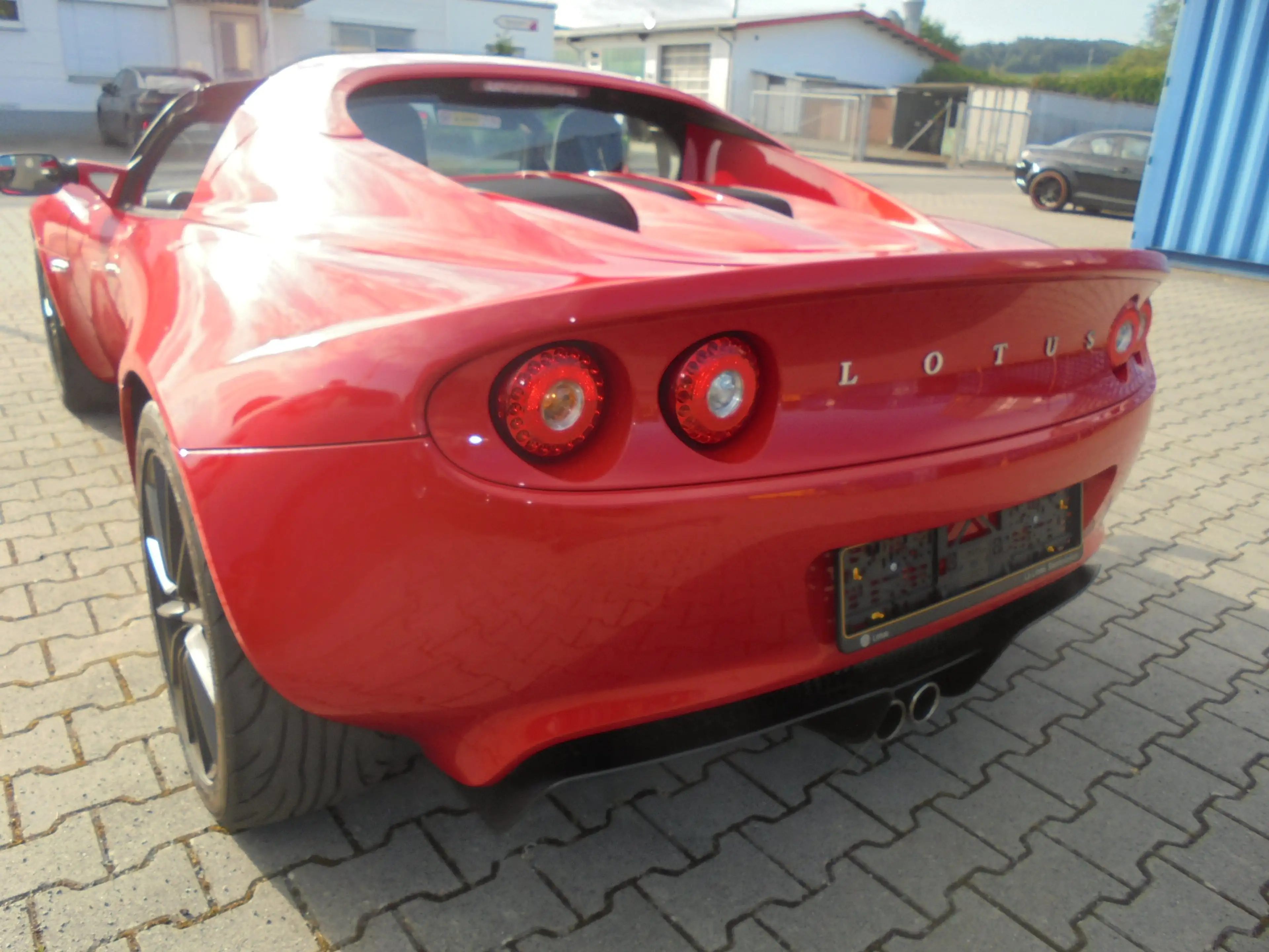 Lotus Elise — photo 11