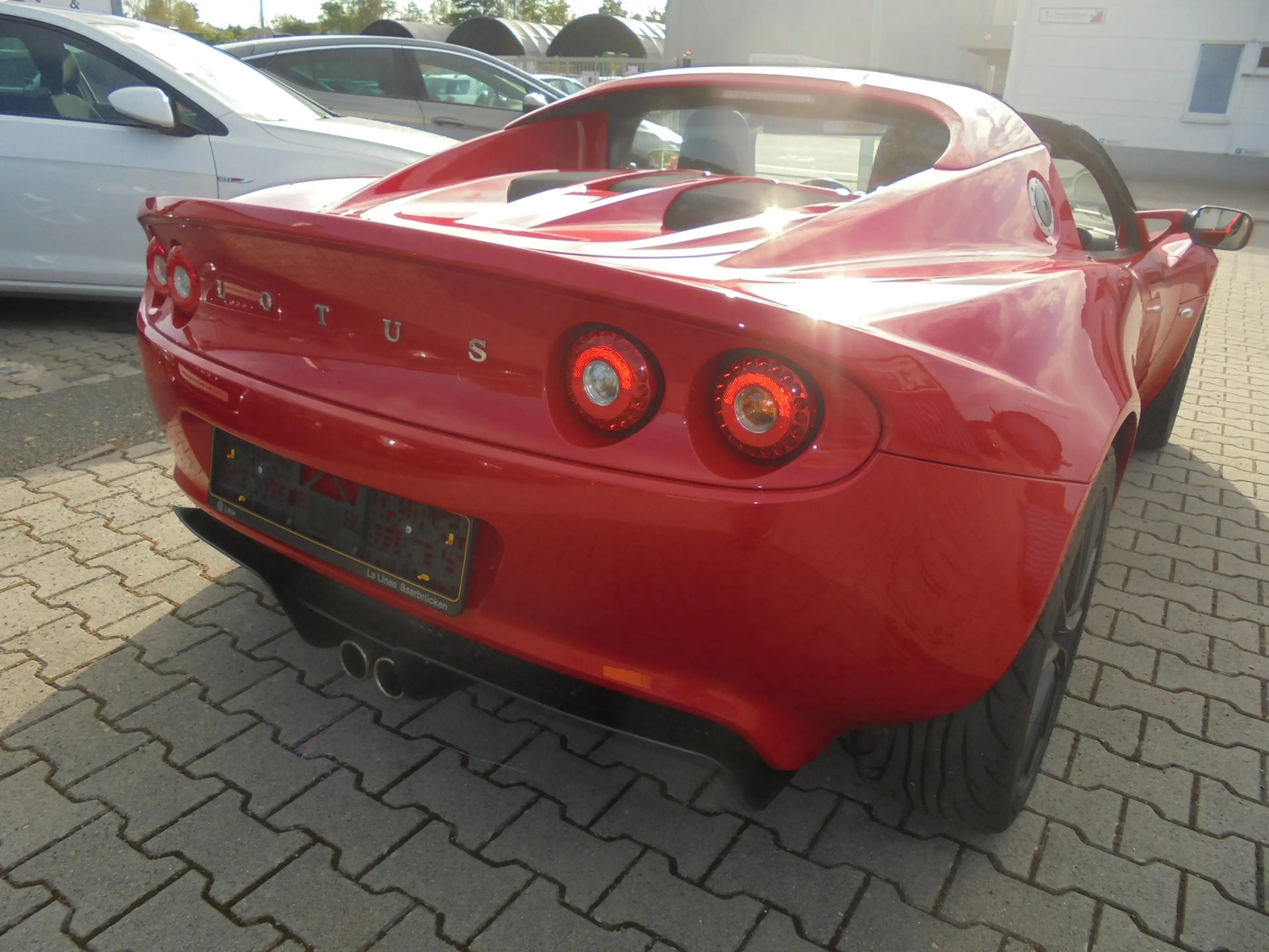 Lotus Elise — photo 9