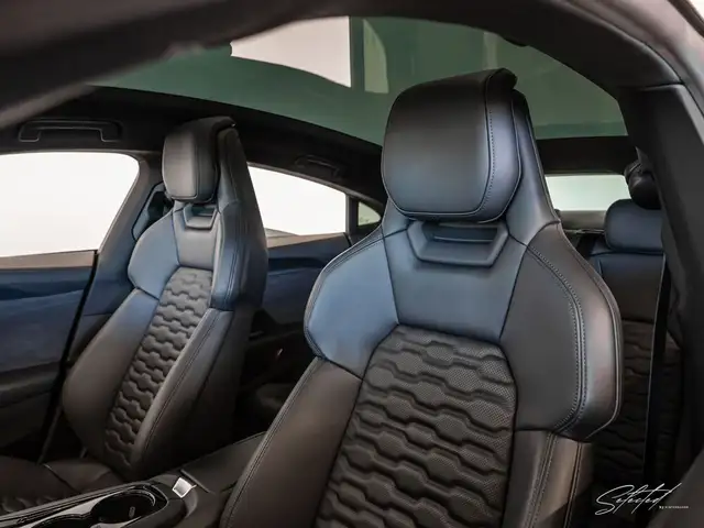 Audi e-tron GT quattro*HEADUP*PANO*LNP € 134.745 -46,5% Ansicht 6