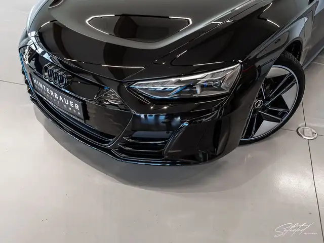 Audi e-tron GT quattro*HEADUP*PANO*LNP € 134.745 -46,5% Ansicht 2