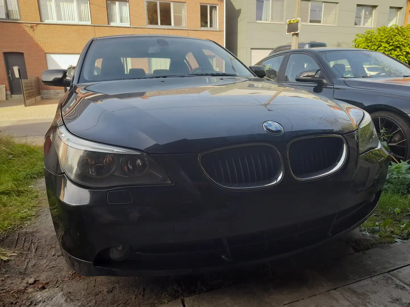 BMW 520 520i Noir - 2