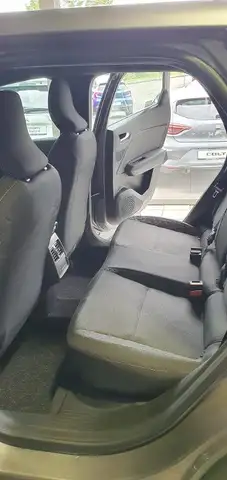 Mitsubishi Grandis view 8