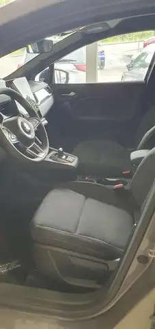 Mitsubishi Grandis view 7