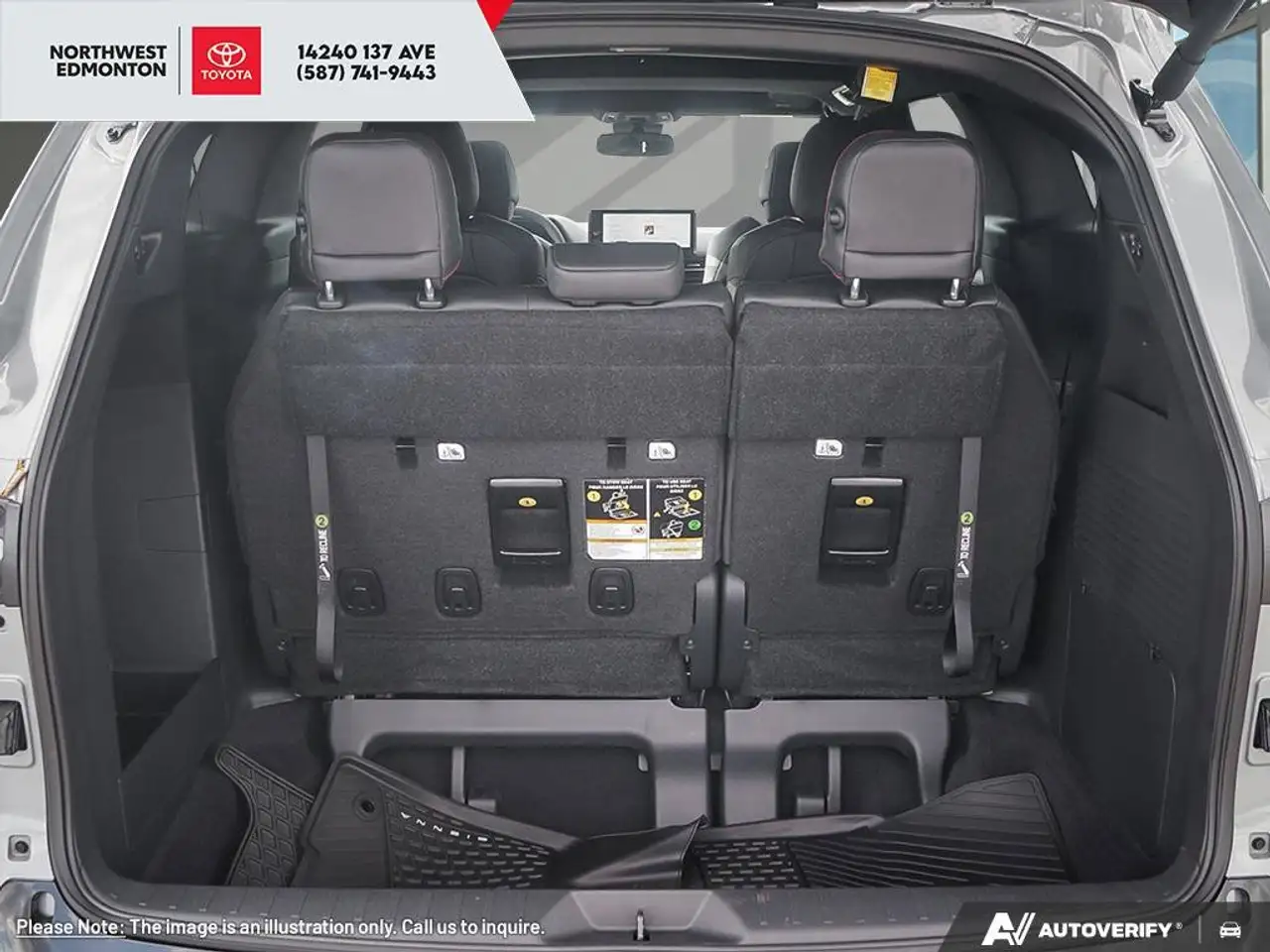Toyota Sienna снимка Toyota Sienna