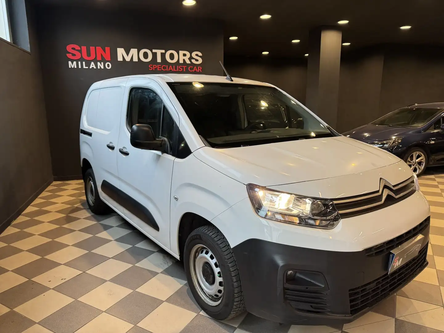 Citroen Berlingo Berlingo BlueHDI 100CV Van M Club Weiß - 2
