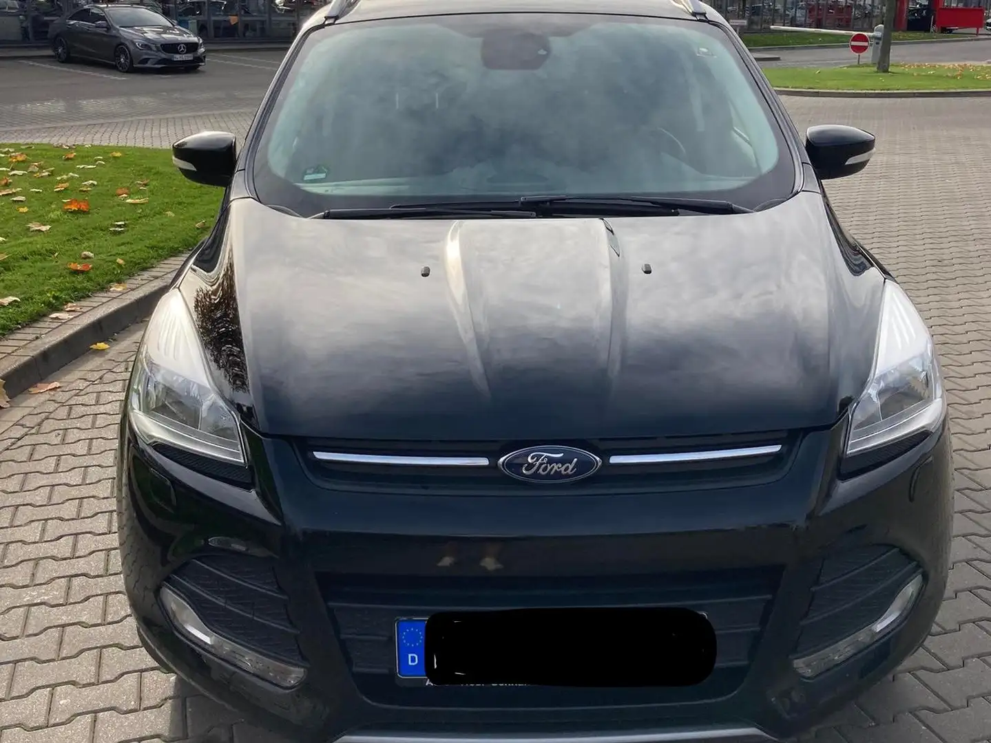 Ford Kuga Kuga 1.5 EcoBoost 2x4 Titanium Negru - 2