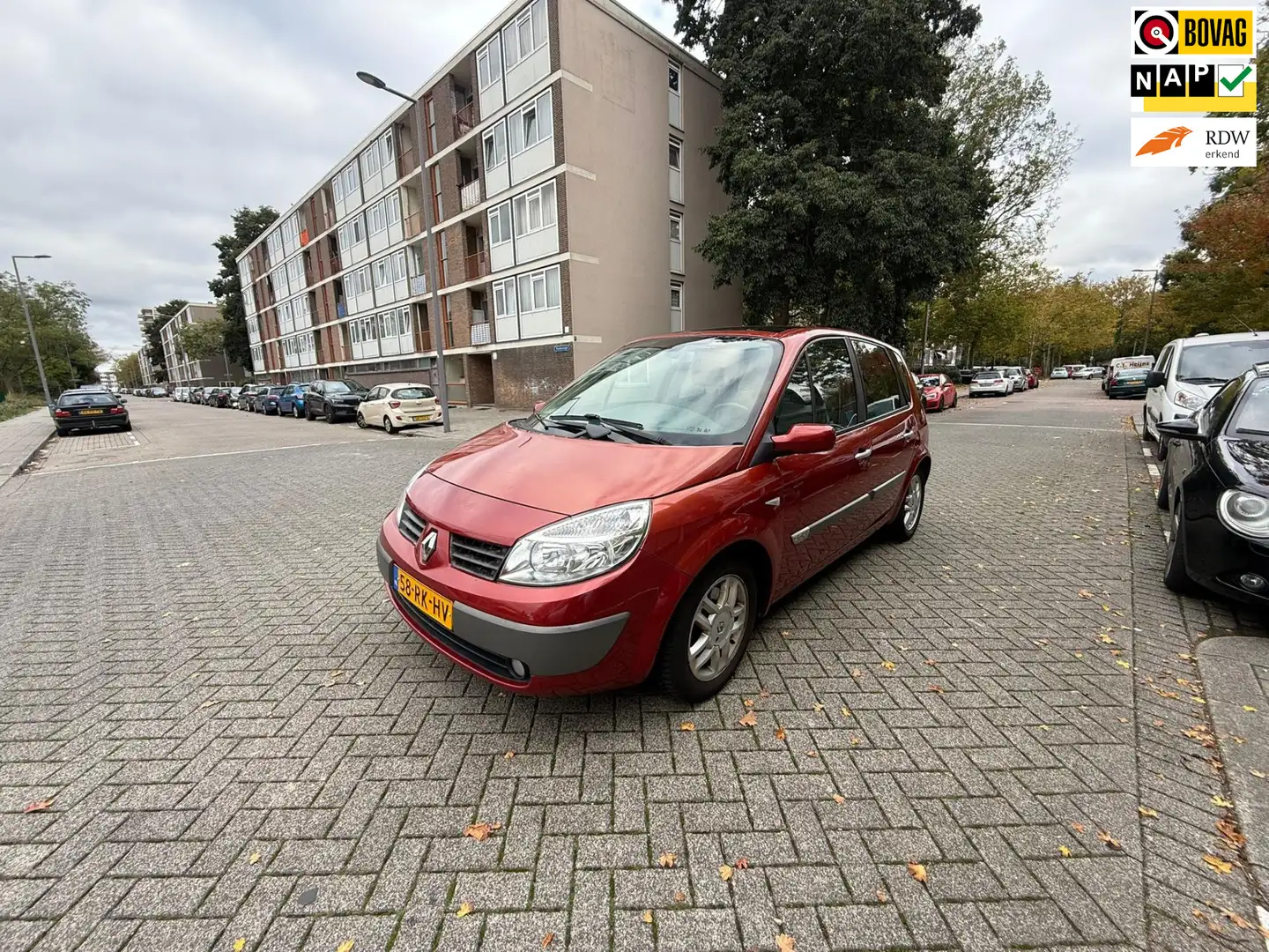 Renault Scenic 2.0-16V Privilège Luxe Rood - 1