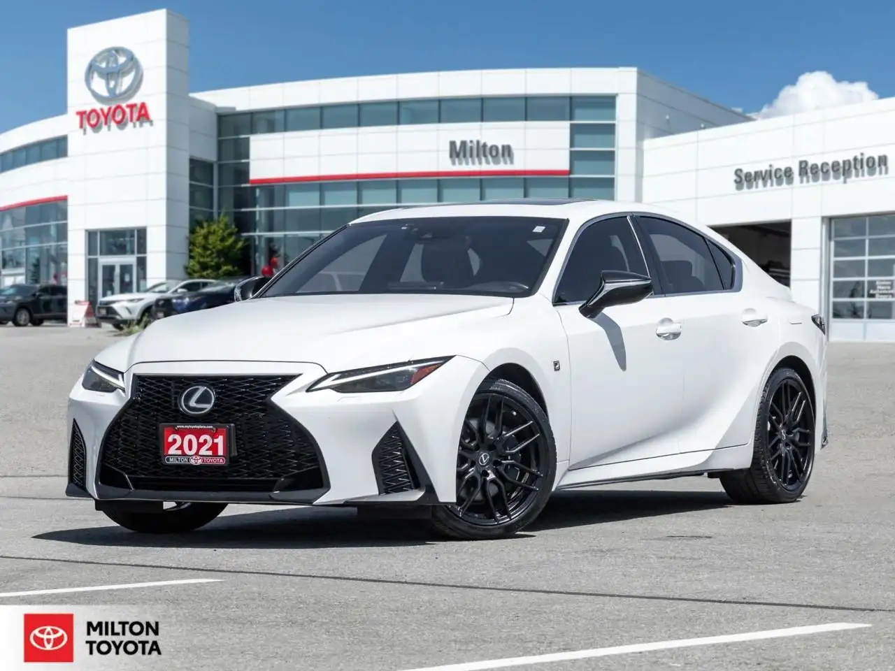 2021 Lexus IS
