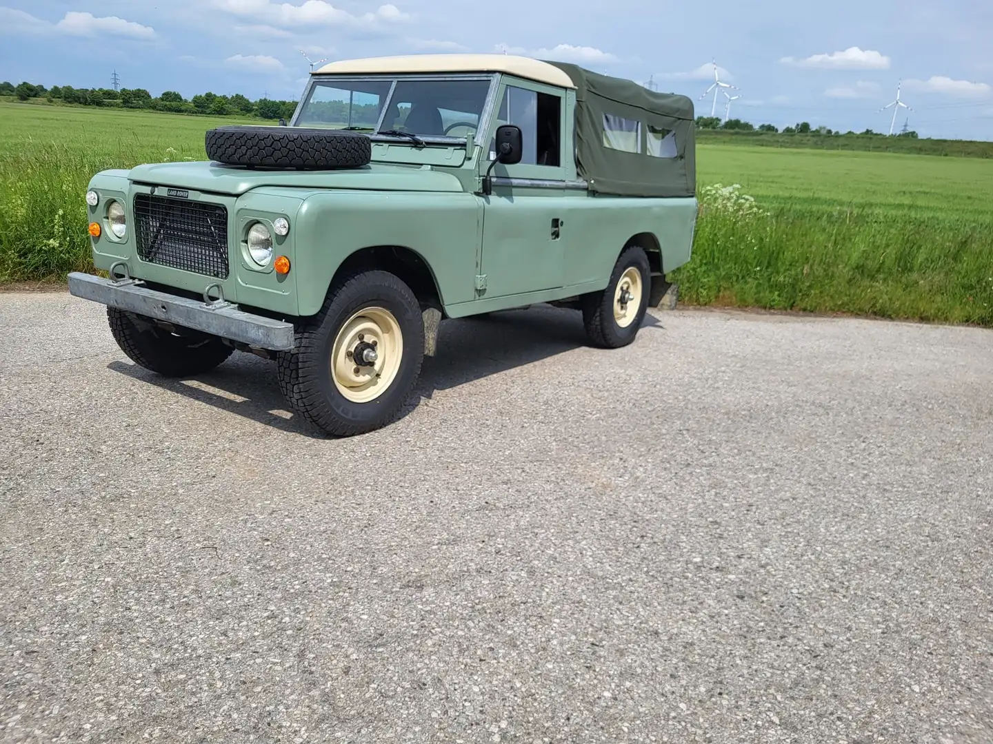 Land Rover Serie 3 109 V8 Zielony - 2