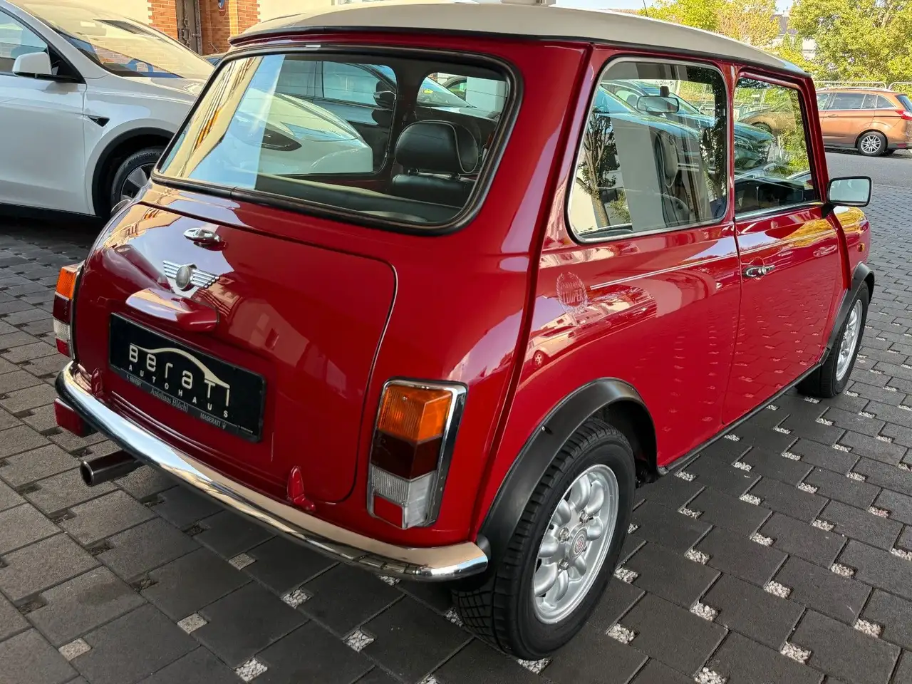 MINI Cooper 1.3 Multi point Injektion, foto 8