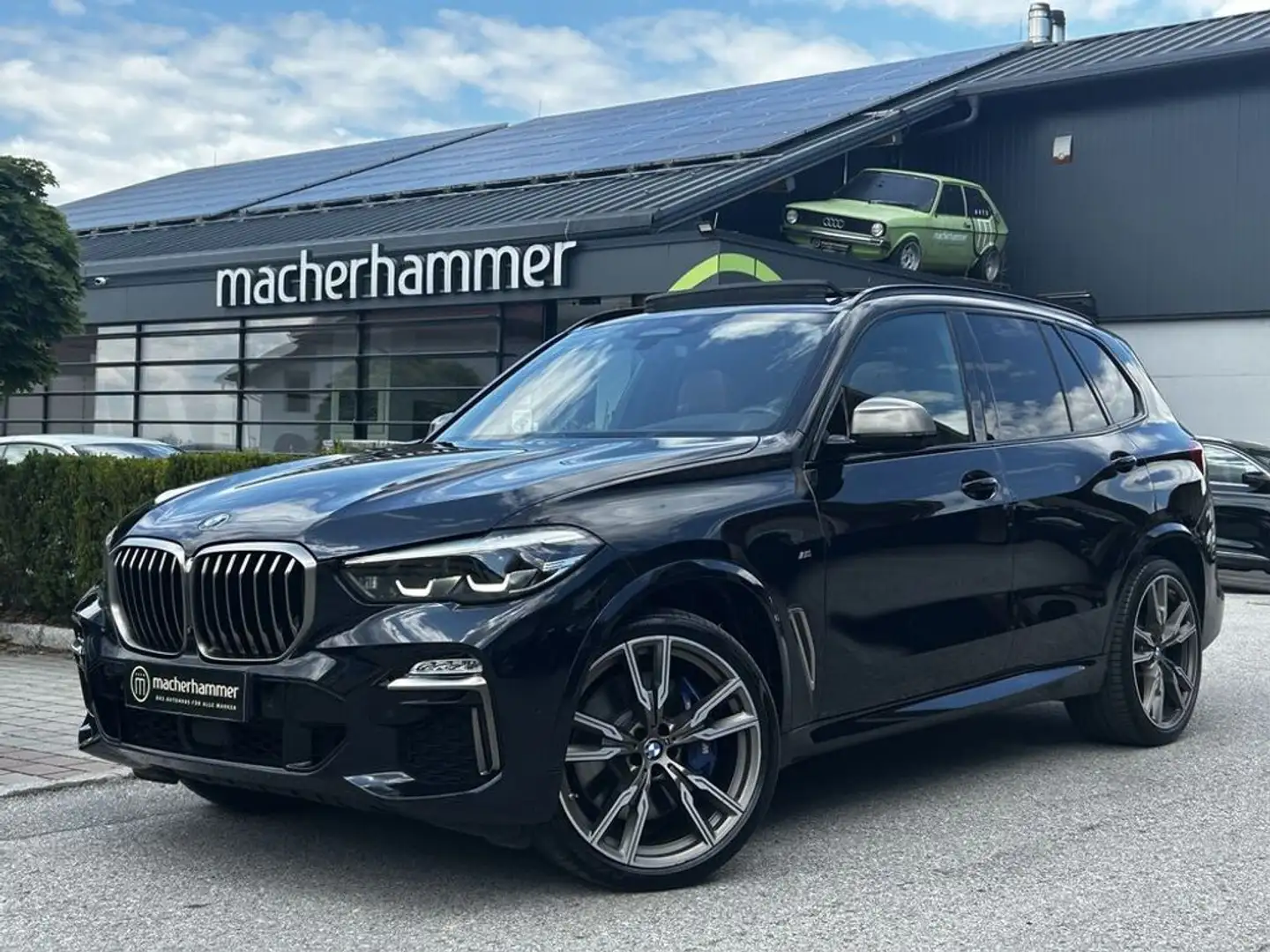 BMW X5 M 50d M-SPORT*INTEGRAL*SITZKL*PANO*HUD*LUFT*22'' Schwarz - 1