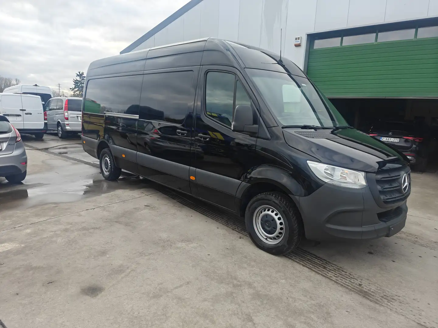 Mercedes-Benz Sprinter 317 CDI Sprinter Extralang 31202KM Noir - 1
