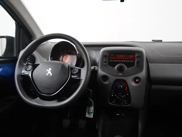Peugeot 108 view 5