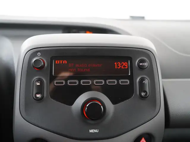Peugeot 108 view 13