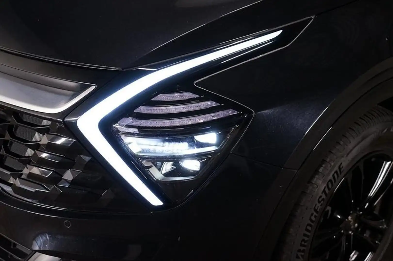 Kia Sportage 1.6 CRDi Spirit Kamera/360°/ACC/AUT/KeyLess/LED/Na Schwarz - 2