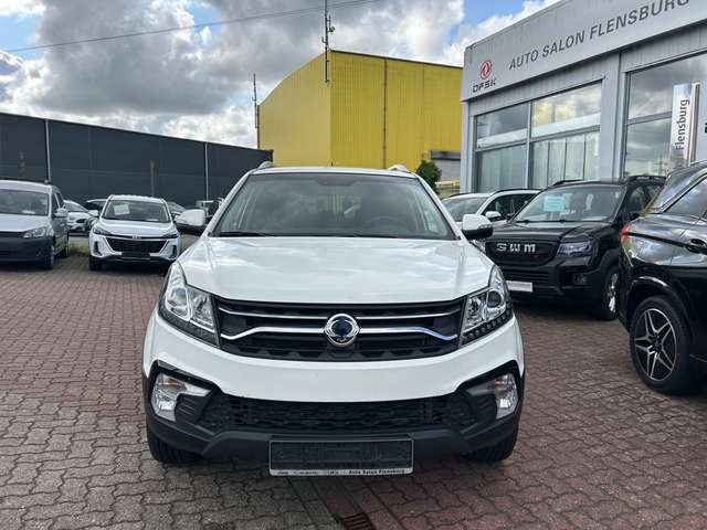 SsangYong Korando Crystal 4x2*Vollausstattung*AHK*1. Hand*wenig Km