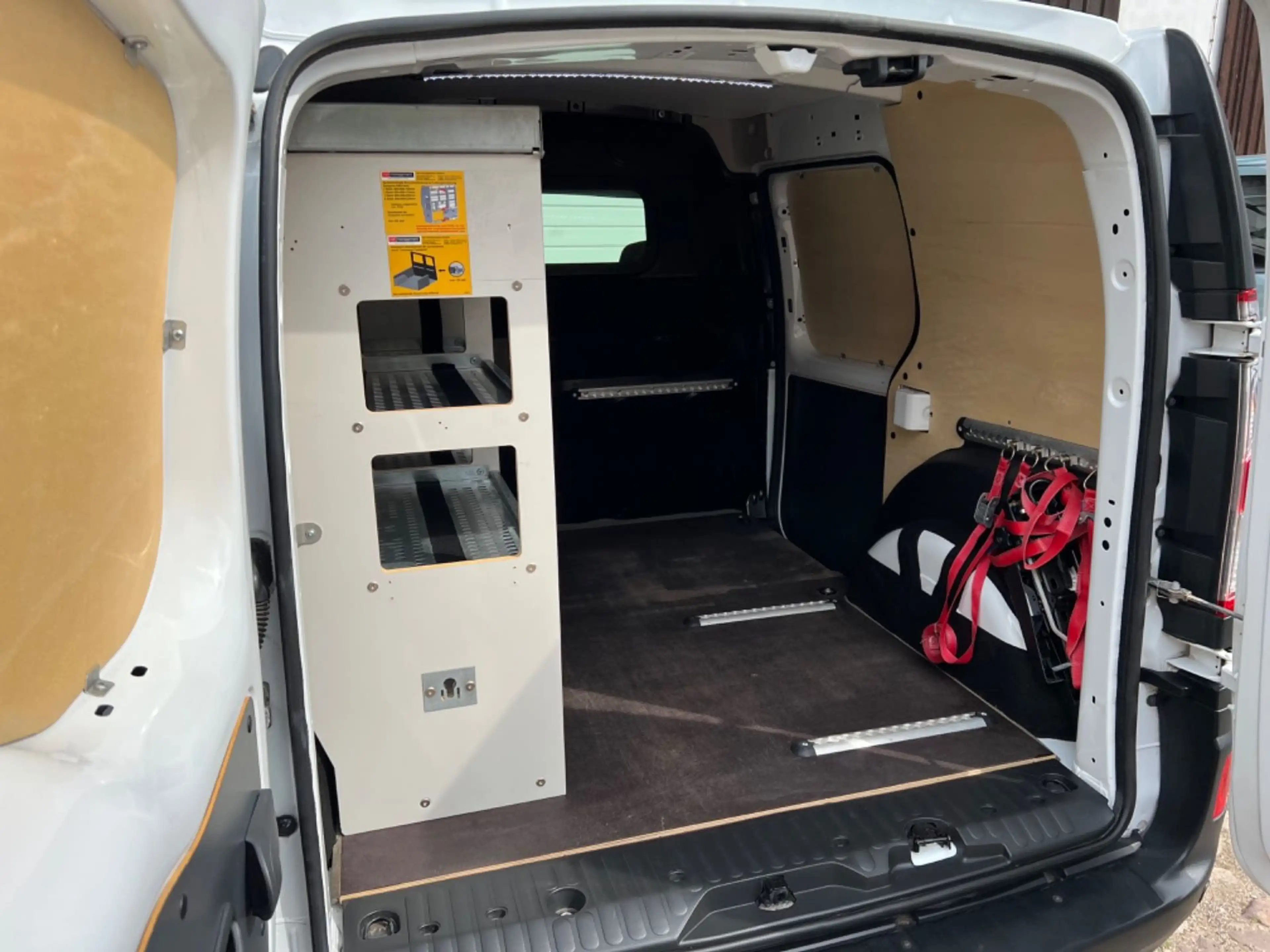 Renault Kangoo Rapid Extra *Klima* Regal * — photo 7