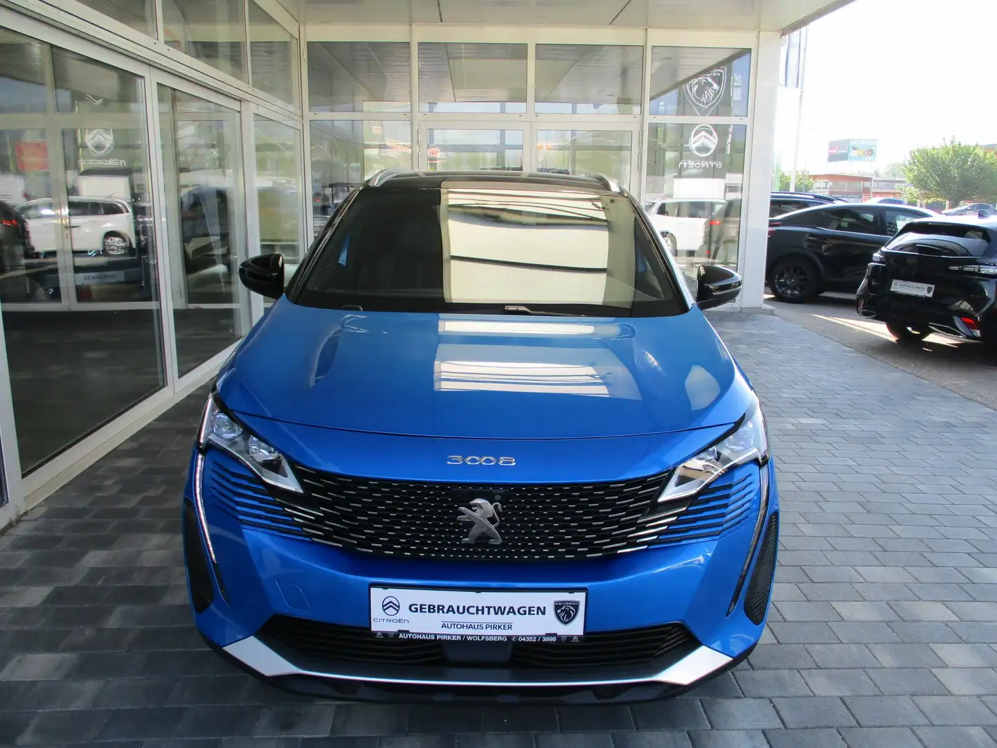 Peugeot 3008 GT BlueHDi 130 6-Gang Blau - 2