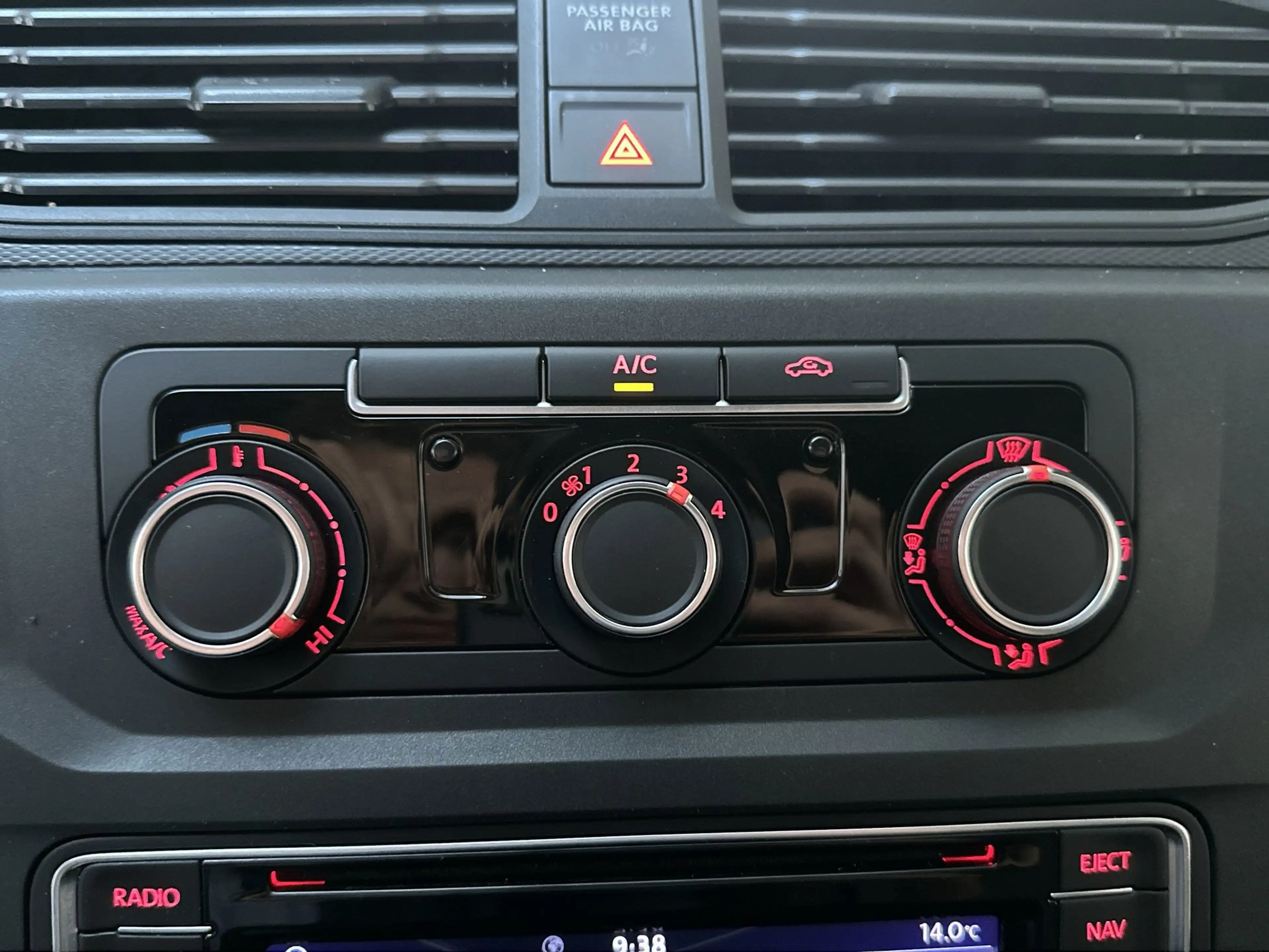 Volkswagen Caddy 2.0 TDI L1H1 Navigatie App-Connect DAB+ Cruise Con — photo 23