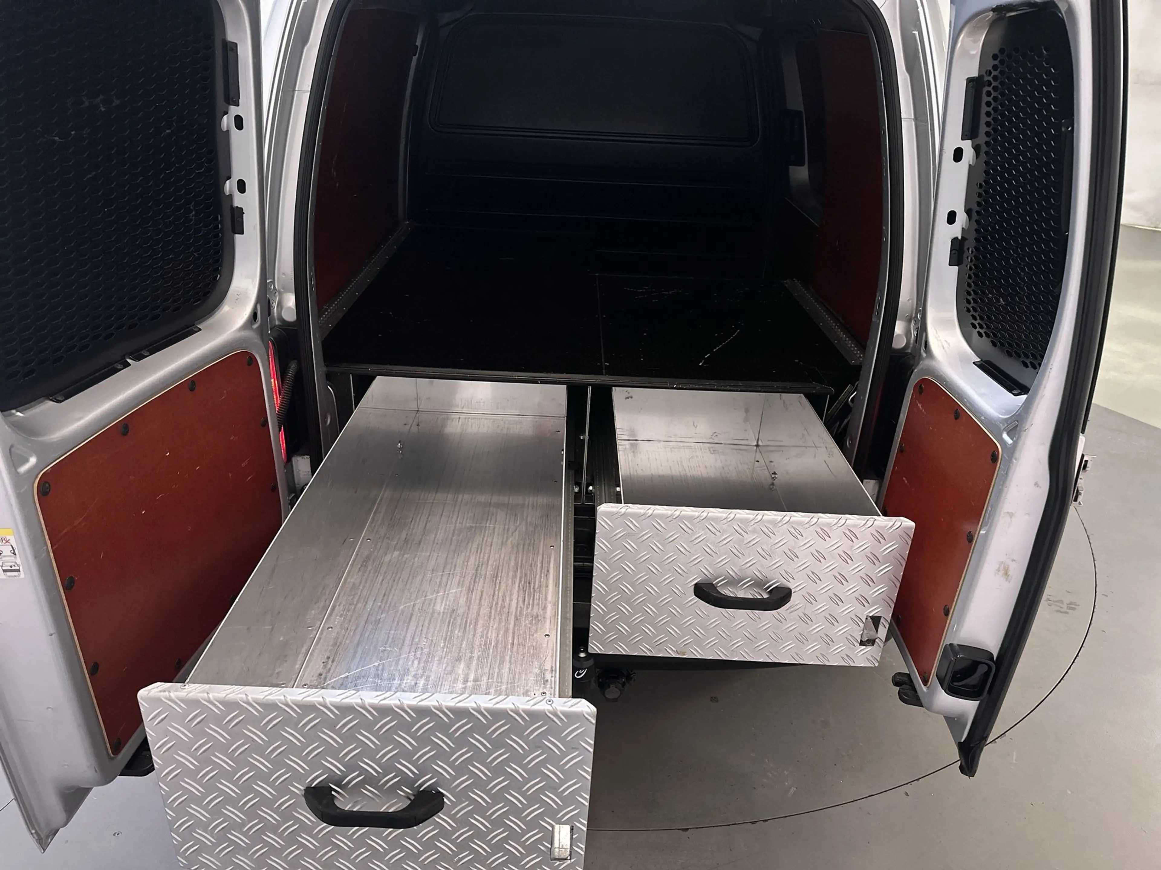 Volkswagen Caddy 2.0 TDI L1H1 Navigatie App-Connect DAB+ Cruise Con — photo 11