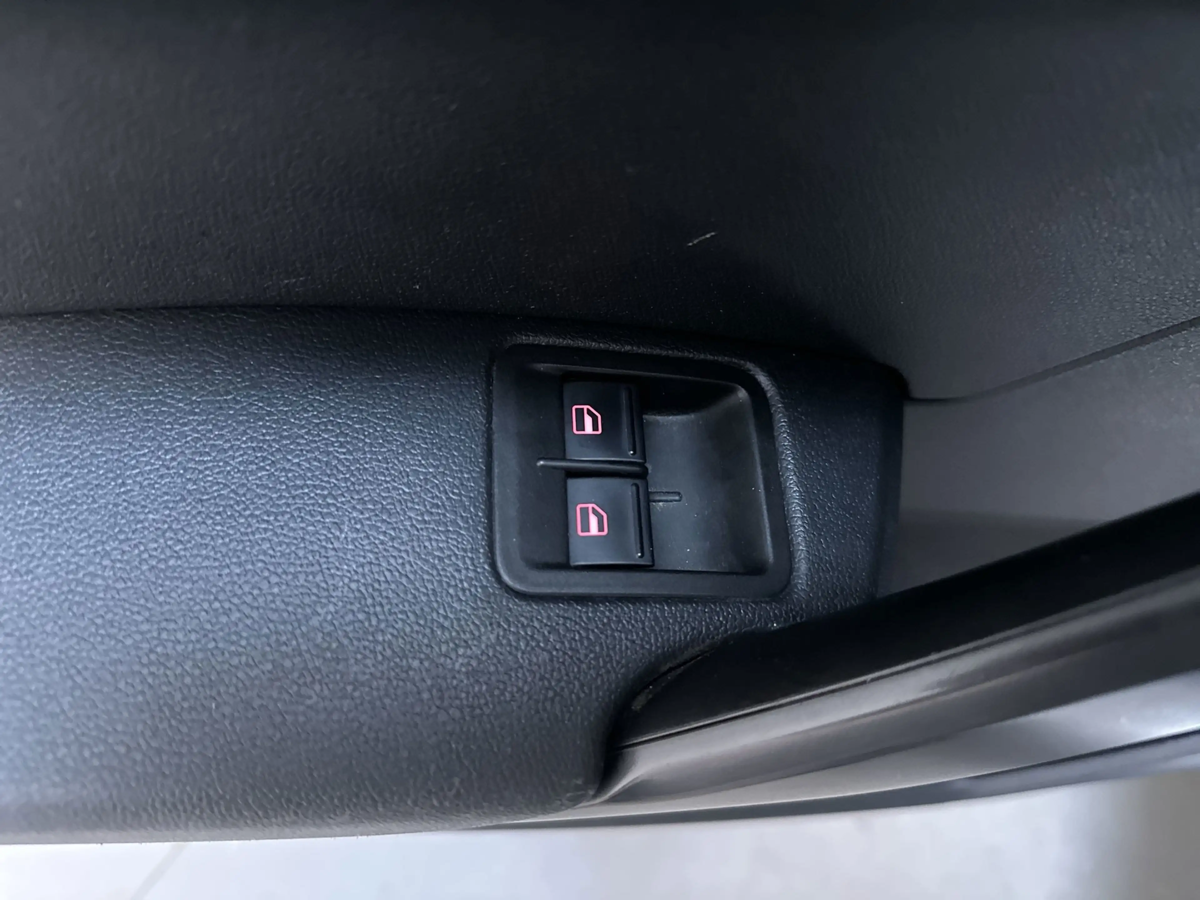 Volkswagen Caddy 2.0 TDI L1H1 Navigatie App-Connect DAB+ Cruise Con — photo 20
