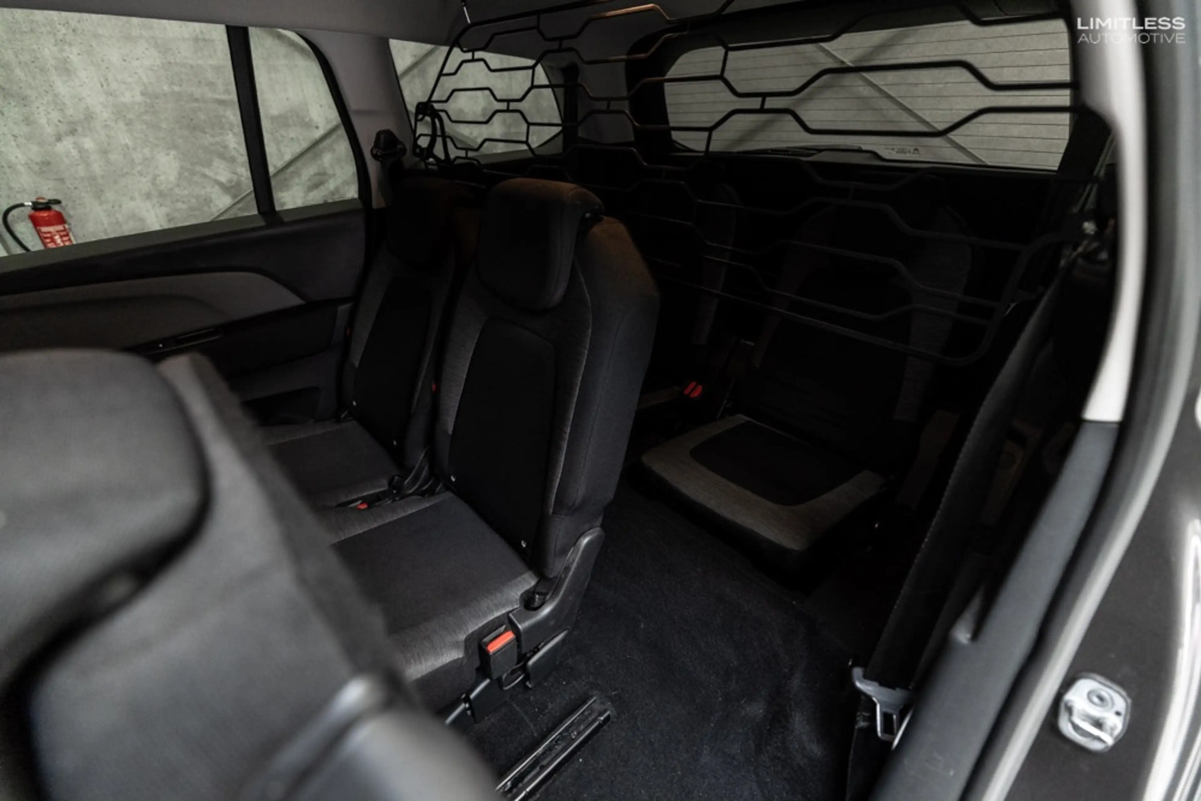 Citroen C4 SpaceTourer 7 Seats / First Owner — photo 12
