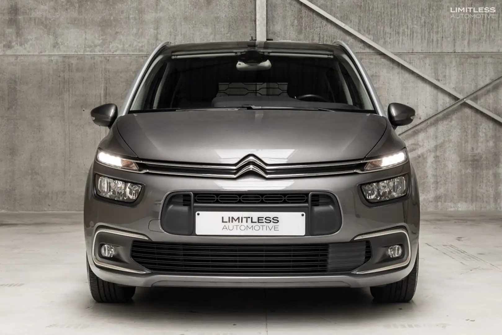 Citroen C4 SpaceTourer 7 Seats / First Owner Grijs - 2