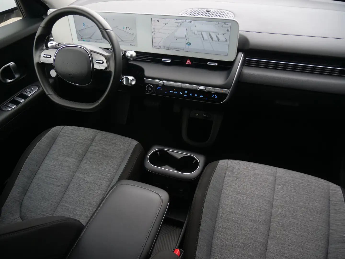 Hyundai IONIQ 5 58 kWh 170 Pk Automaat Style Navigatie / DAB / App Wit - 2