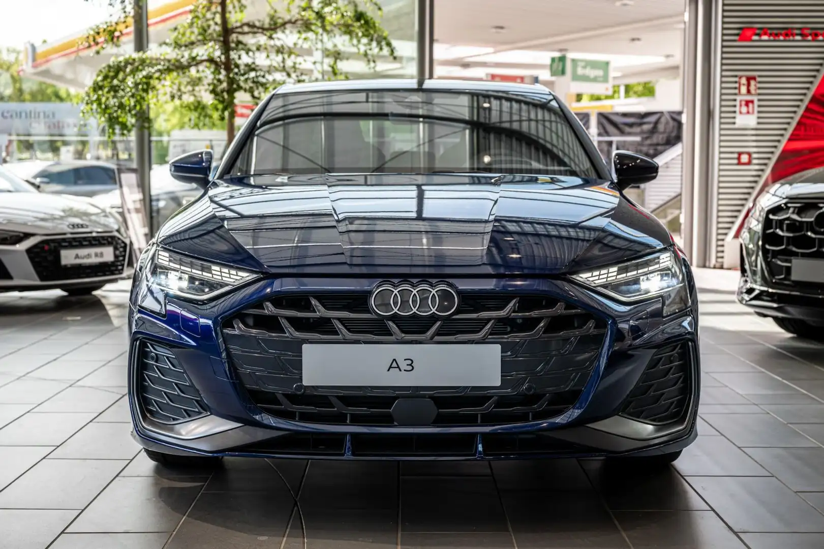Audi A3 35 TFSI S tronic 2xS LINE/PANO/LM19 Bleu - 2