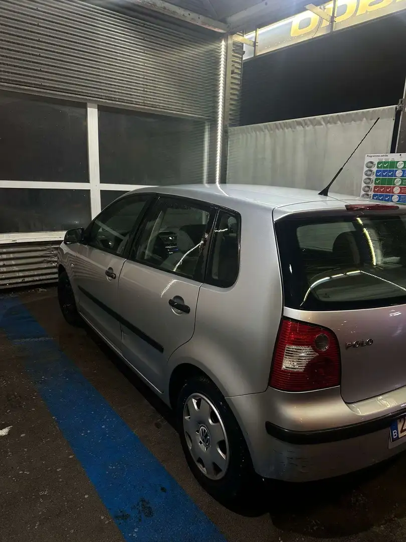 Volkswagen Polo 1.4i 16v Comfortline - 2