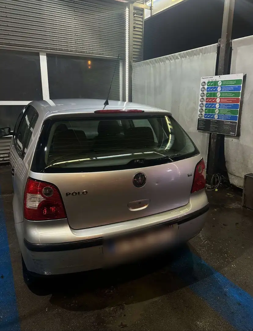 Volkswagen Polo 1.4i 16v Comfortline - 1