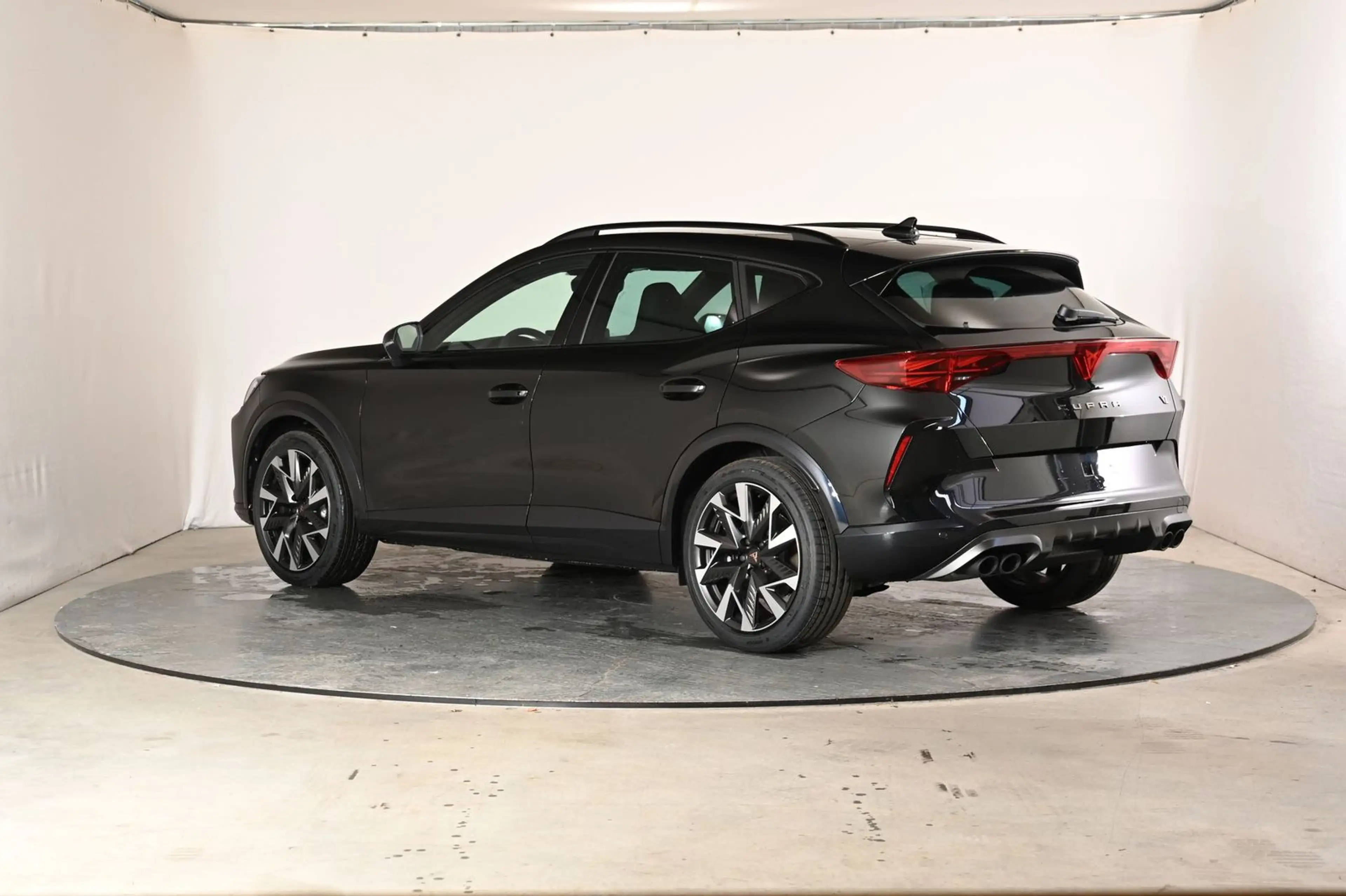 CUPRA Formentor VZ ACC|AHK|RFK|LED|Carplay|Klima|PD... — photo 3