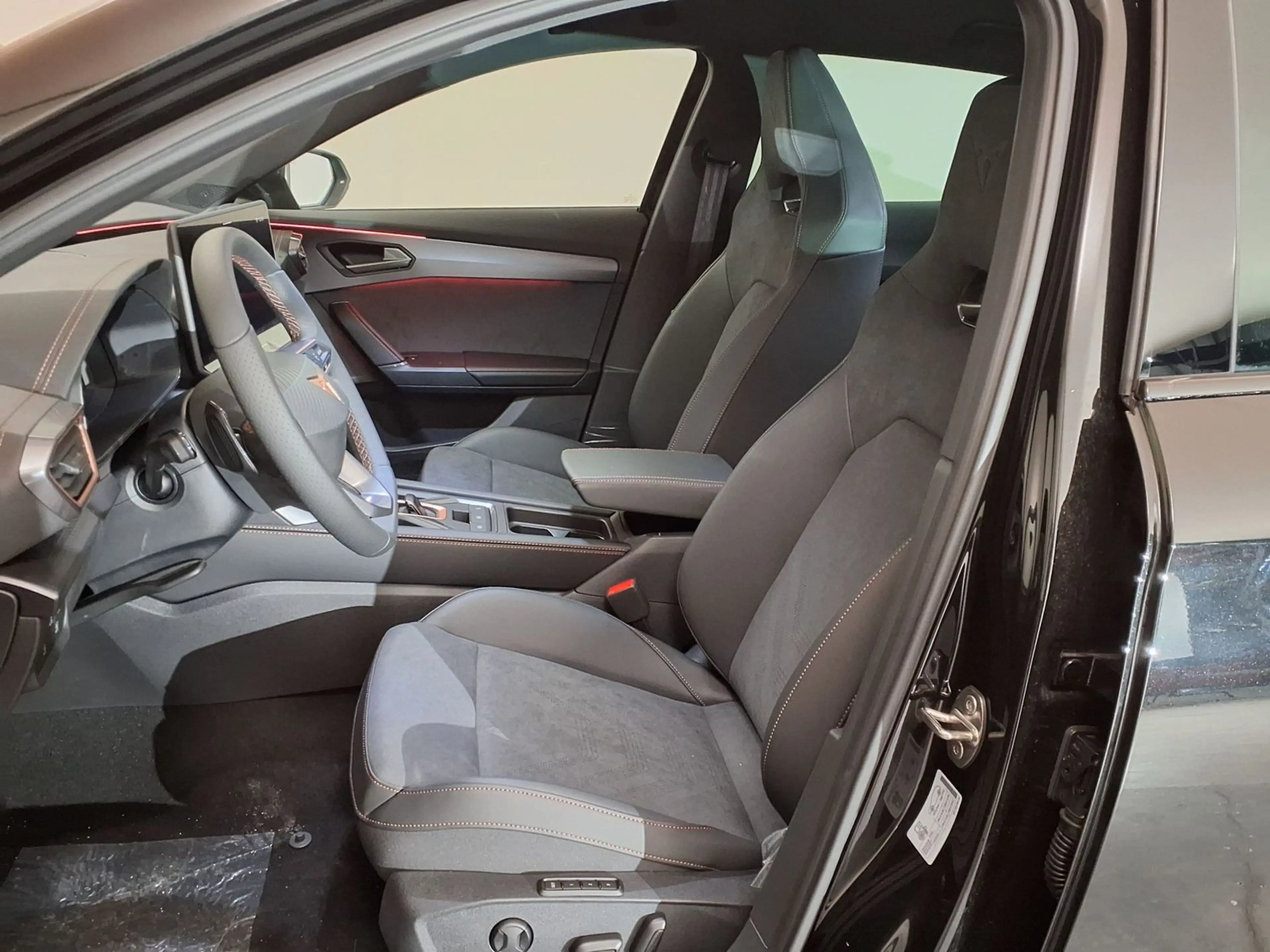 CUPRA Formentor VZ ACC|AHK|RFK|LED|Carplay|Klima|PD... — photo 11