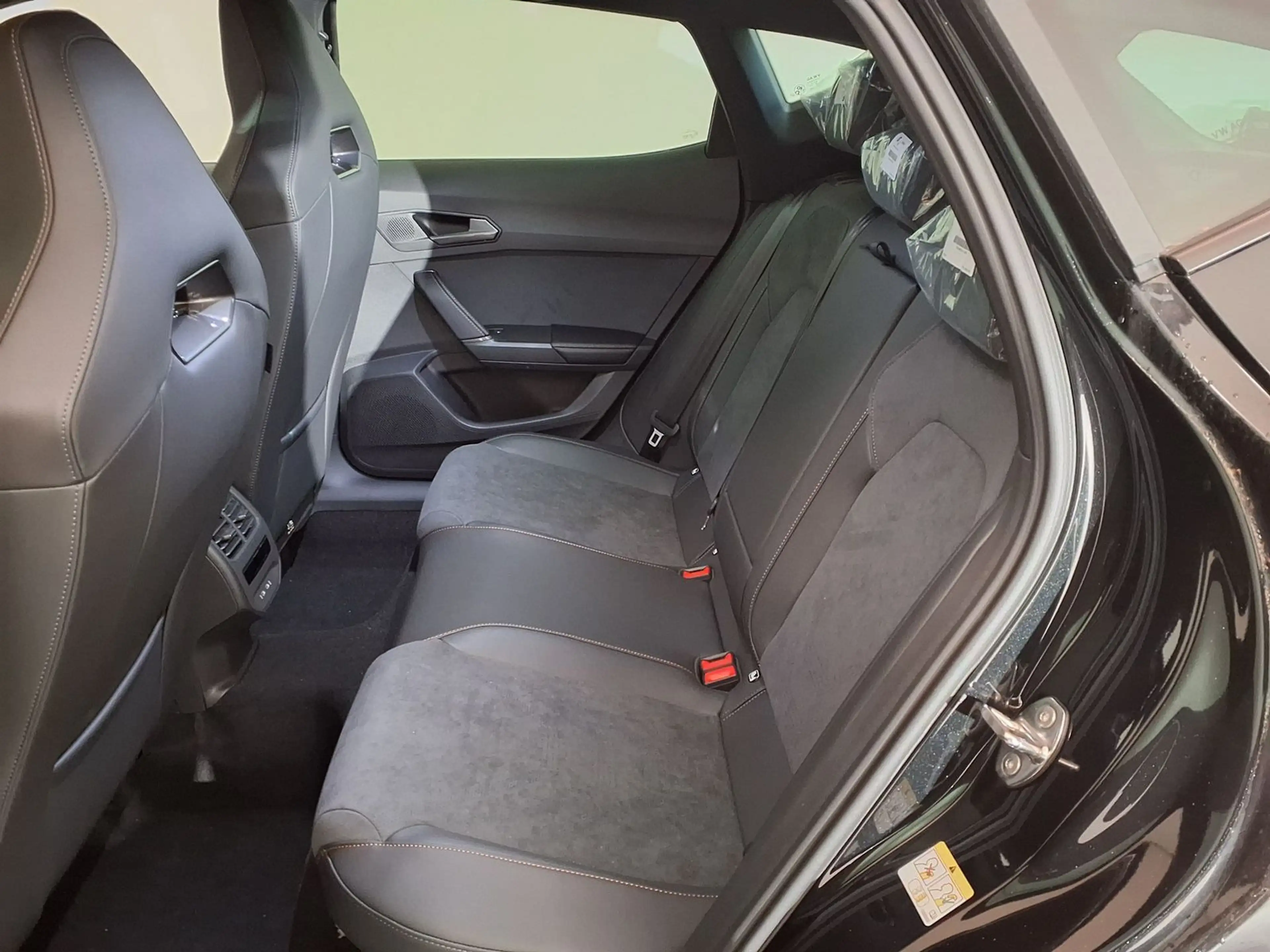 CUPRA Formentor VZ ACC|AHK|RFK|LED|Carplay|Klima|PD... — photo 12