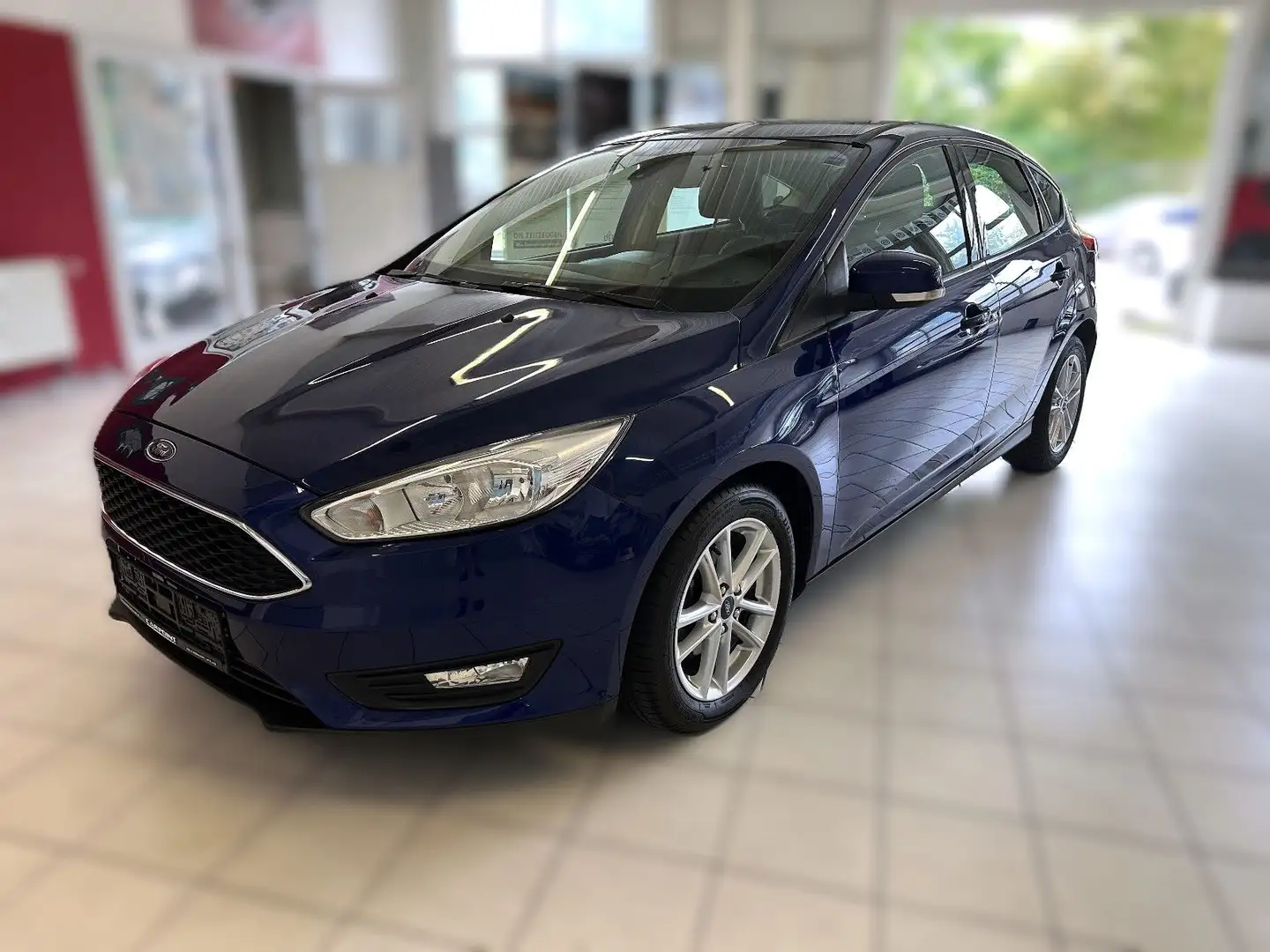 Ford Focus Lim. Business Kamera SHZ Garantie Blau - 1