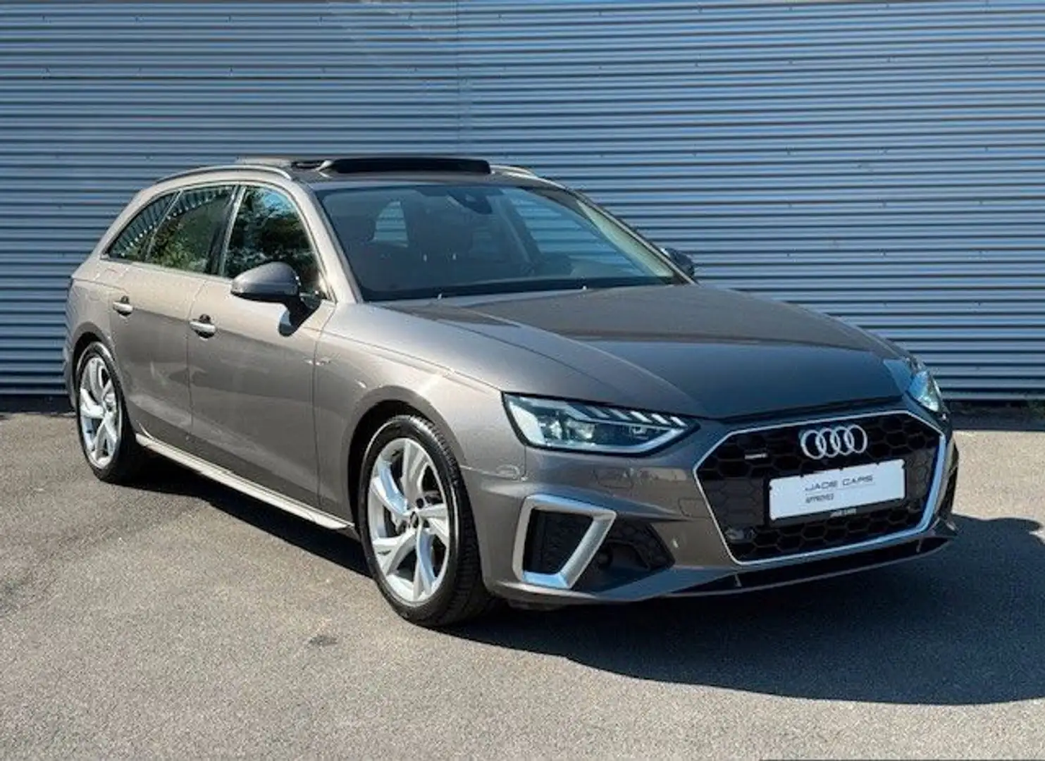 Audi A4 Avant 40 TDI quattro S-line*PANO*MATRIX*AHK Gris - 2