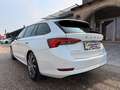 Skoda Octavia Combi 2,0 TDI 4x4 Style DSG/AHK/RFK/VIRTUAL-C./... Weiß - thumbnail 16