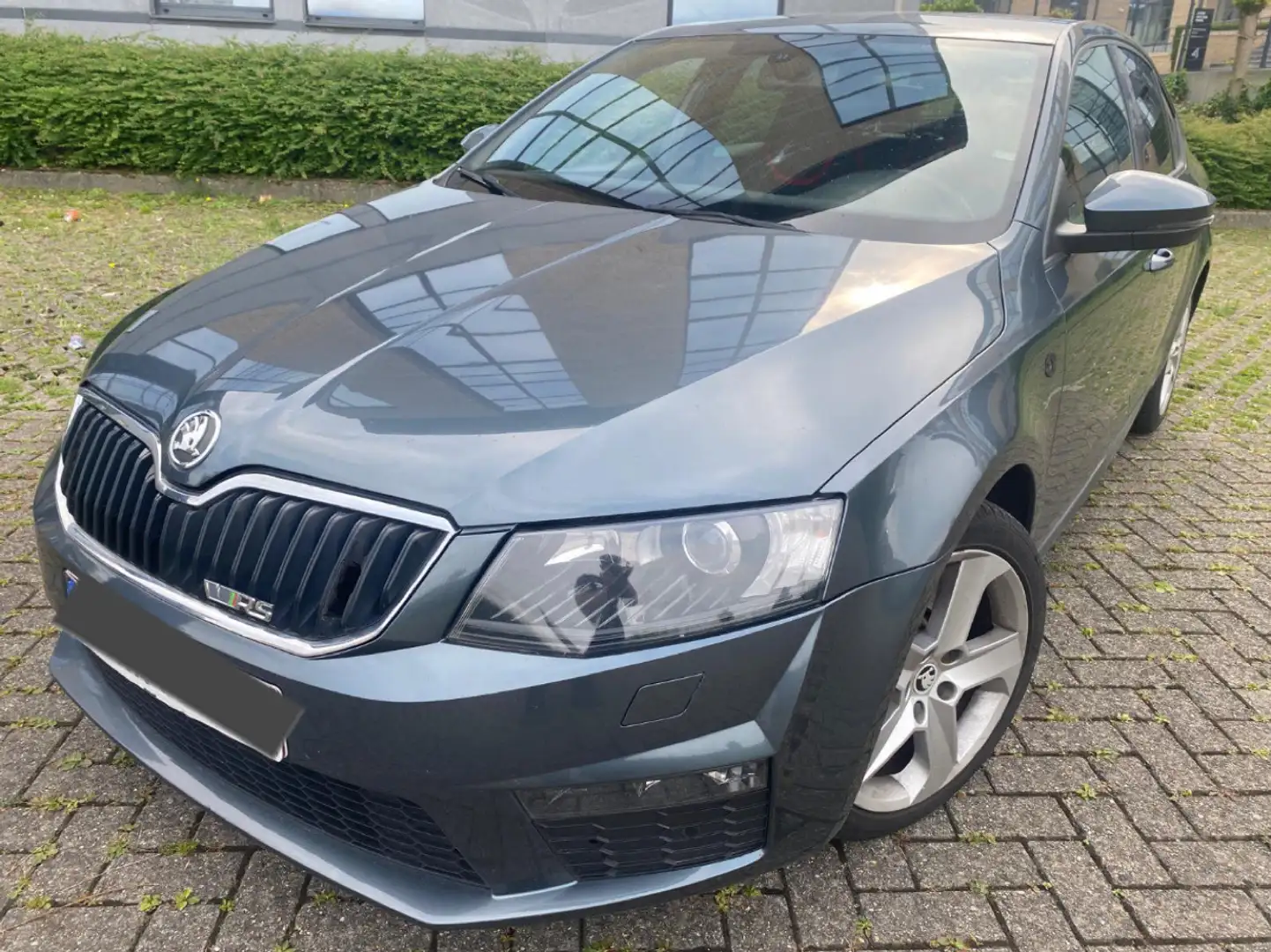 Skoda Octavia RS 2.0 TFSI DSG - 1
