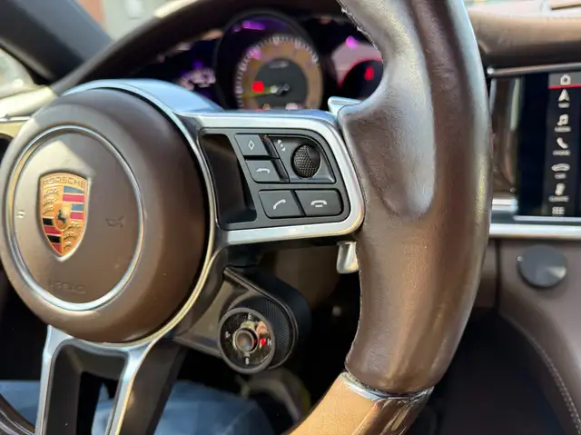 Porsche Panamera view 22