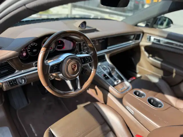 Porsche Panamera view 14