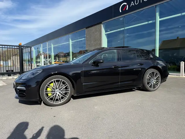 Porsche Panamera view 6