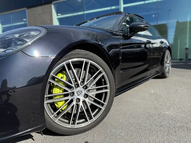 Porsche Panamera view 2