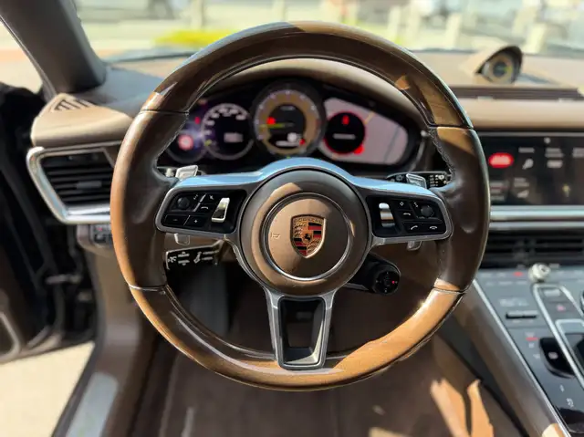 Porsche Panamera view 15