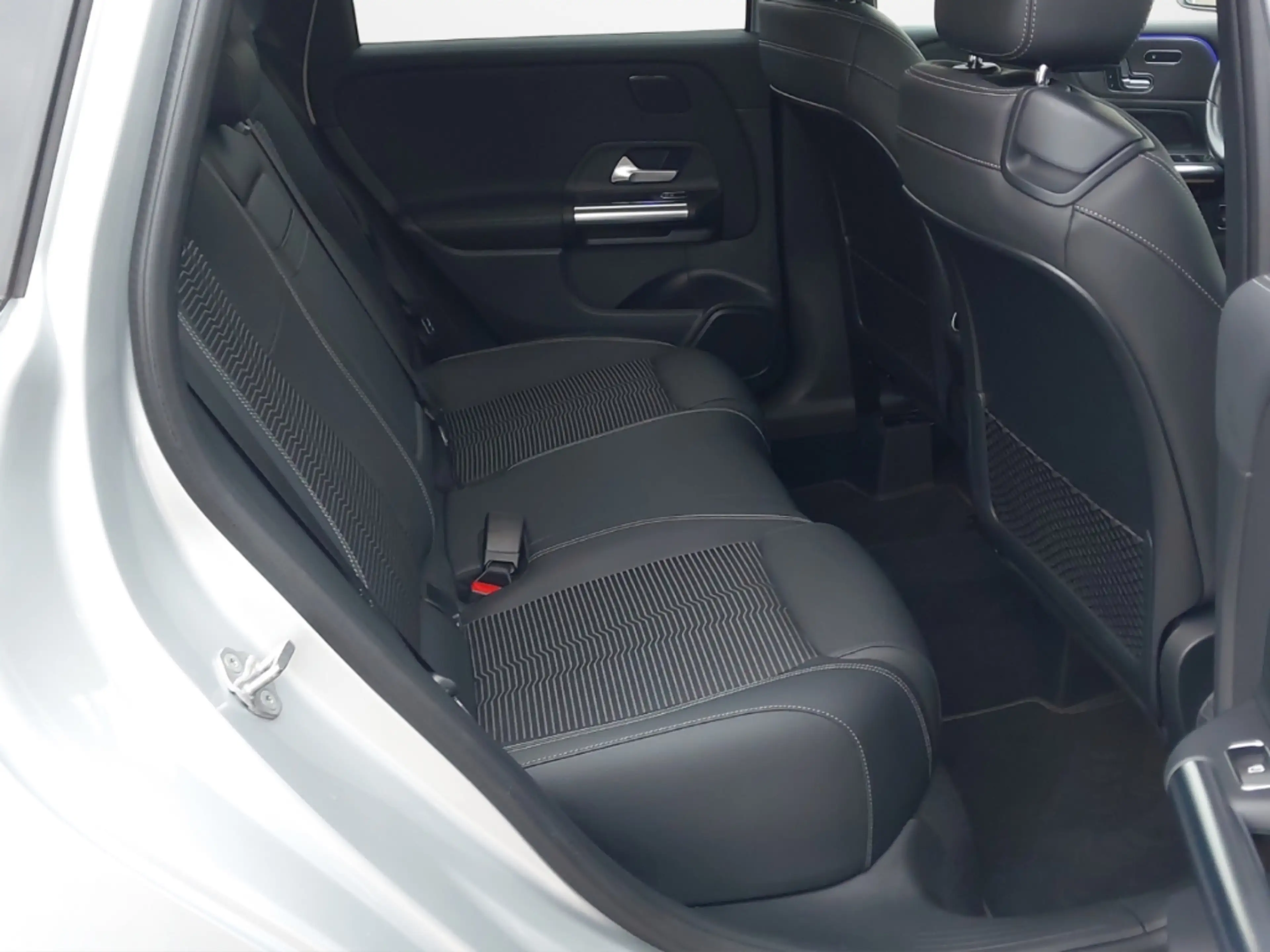 Mercedes-Benz B 220 d 4Matic Edition 19/Keyless/360°RFK — photo 13